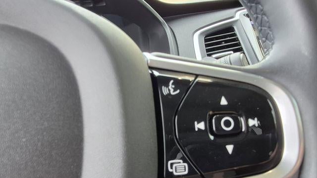 2023 Volvo XC90 B6 Core