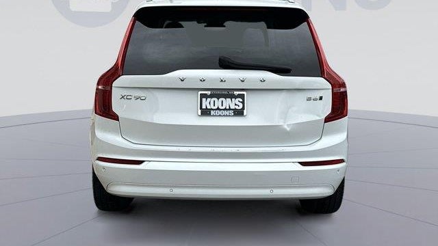 2023 Volvo XC90 B6 Core
