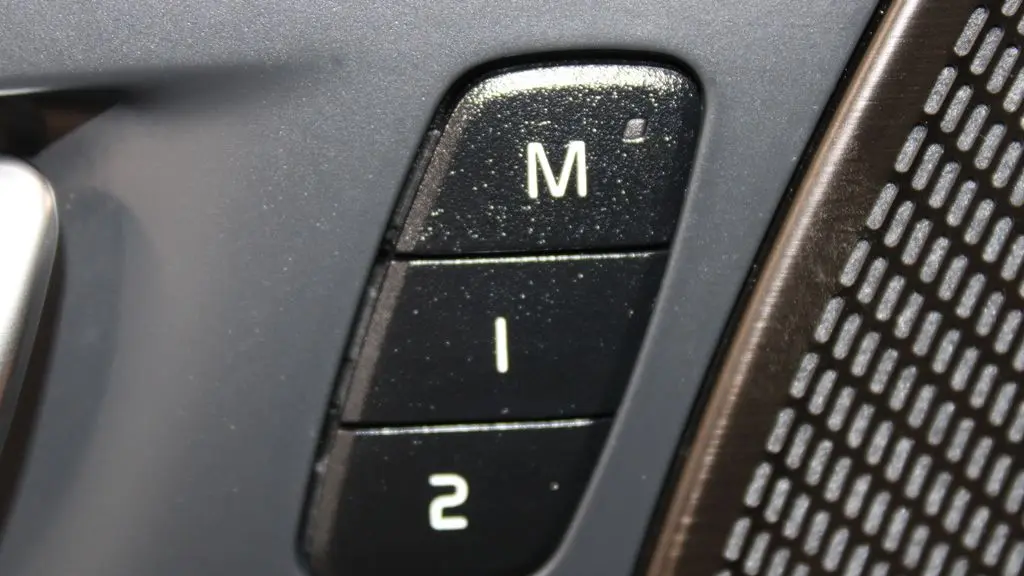 2023 Volvo XC60 B6 Ultimate Bright Theme