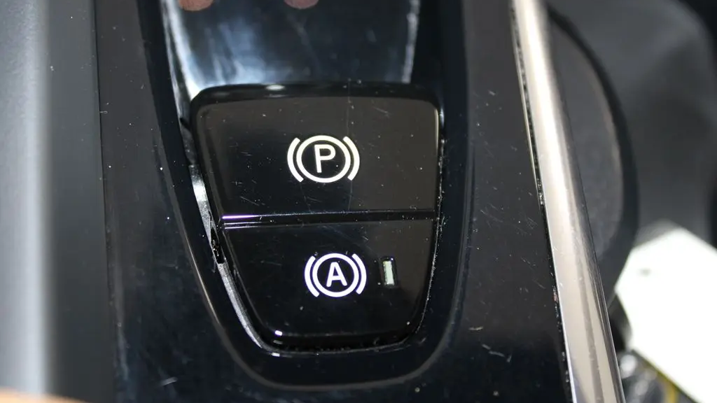 2023 Volvo XC60 B6 Ultimate Bright Theme