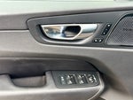 2023 XC60 Thumbnail 19