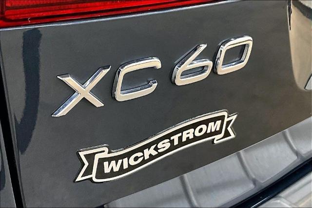 2022 Volvo XC60 - $32,903