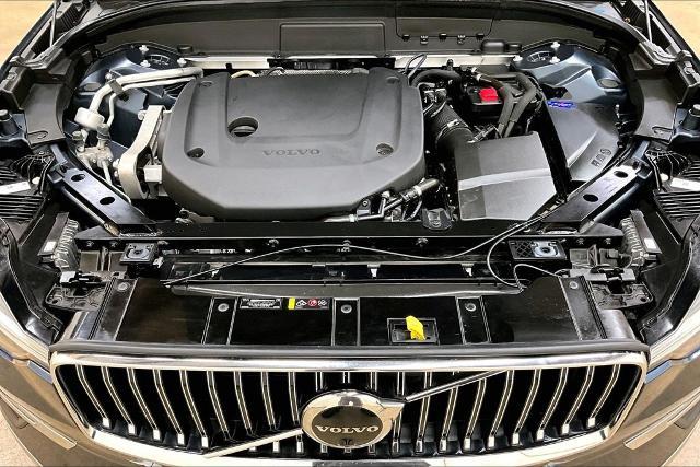 2022 Volvo XC60 - $32,903