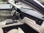 2022 XC60 Thumbnail 11