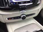 2022 XC60 Thumbnail 20