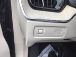 2022 XC60 Thumbnail 22