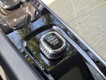 2022 XC60 Thumbnail 23