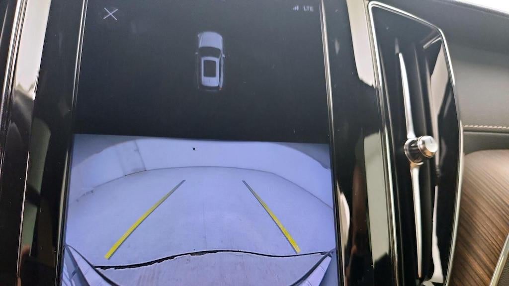 2022 Volvo XC60 B6 Inscription