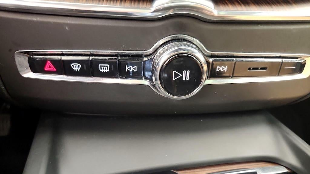 2022 Volvo XC60 B6 Inscription