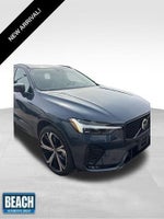 2023 XC60 Thumbnail 1