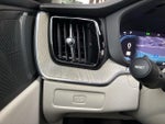 2023 XC60 Thumbnail 27
