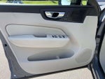 2023 XC60 Thumbnail 18
