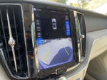 2023 XC60 Thumbnail 32