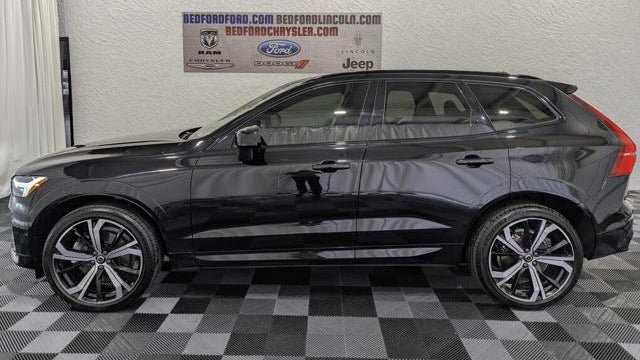Preowned 2023 Volvo XC60 B6 Ultimate Dark Theme for Sale