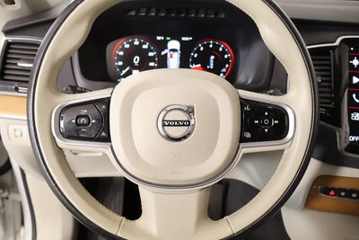 Photo of a 2022 Volvo XC90 T5 Momentum 4DR SUV for sale