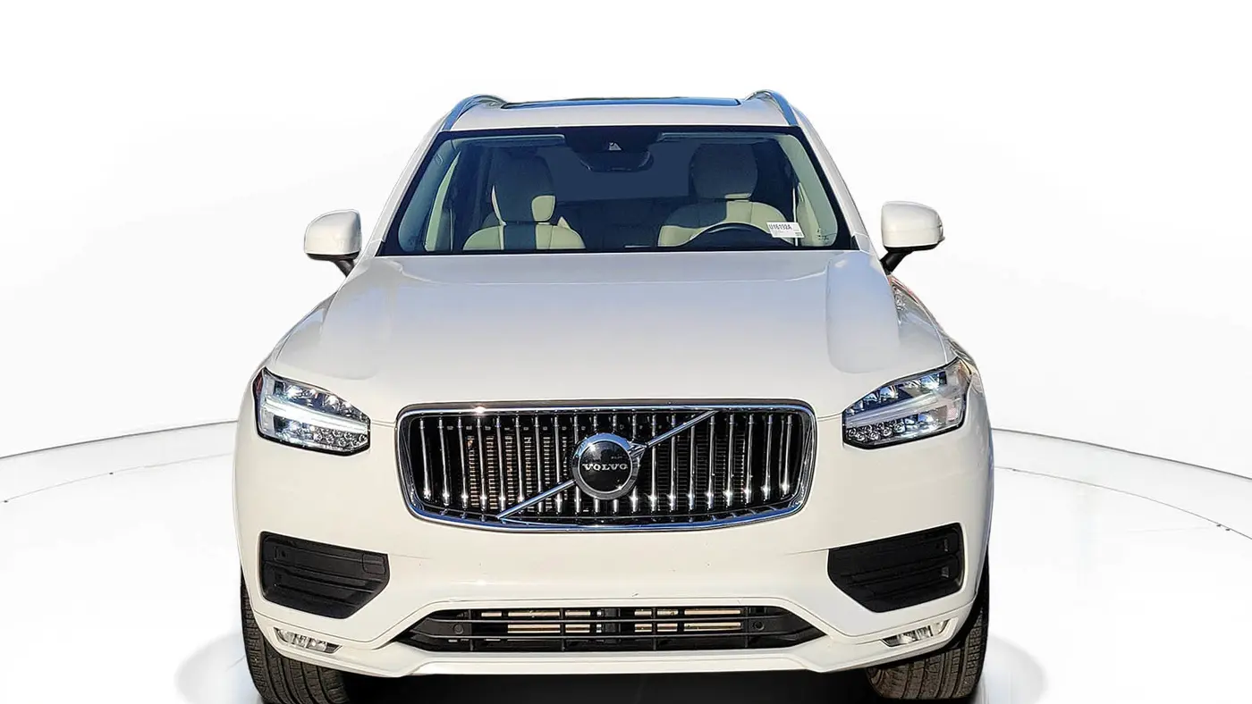 2022 Volvo XC90 T5 Momentum