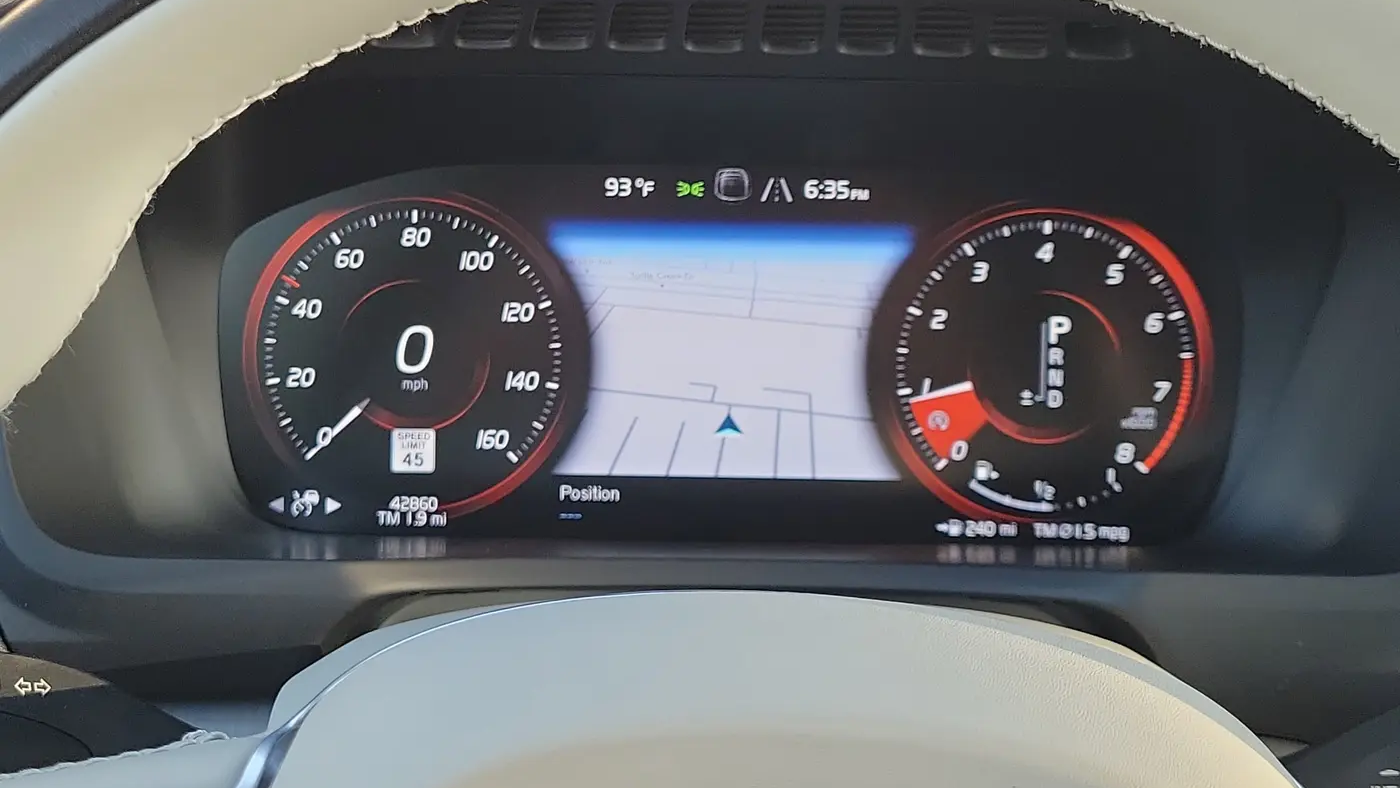 2022 Volvo XC90 T5 Momentum