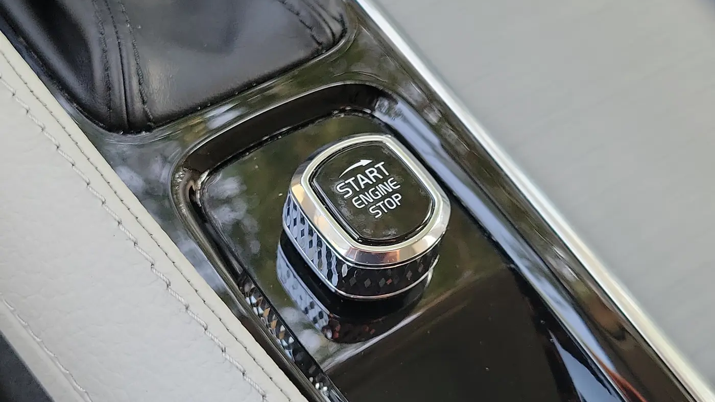 2022 Volvo XC90 T5 Momentum