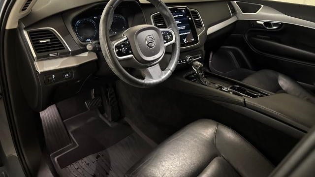 2021 Volvo XC90 T5 Momentum