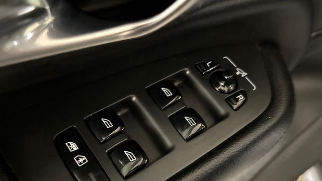 2021 Volvo XC90 T5 Momentum