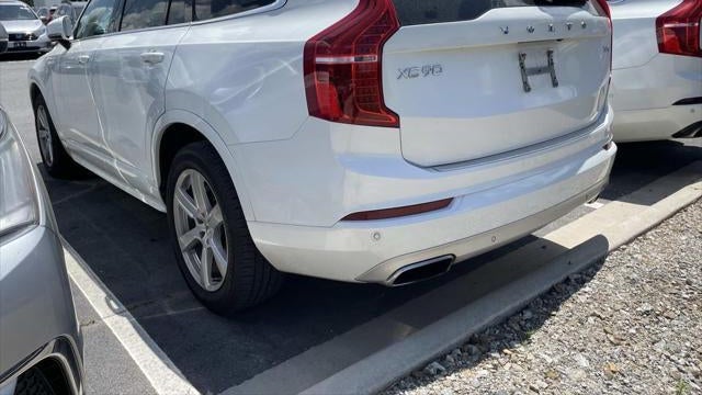 2021 Volvo XC90 T5 Momentum