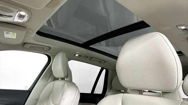 2020 Volvo XC90 T5 Momentum