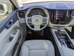 2021 XC60 Thumbnail 14