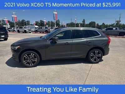 Photo of a 2021 Volvo XC60 T5 Momentum 4DR SUV for sale