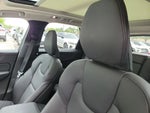 2021 XC60 Thumbnail 11