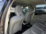 2021 XC60 Thumbnail 15
