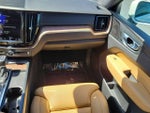 2021 XC60 Thumbnail 18