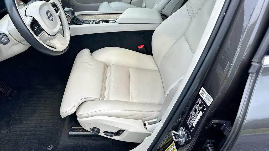 2020 Volvo XC60 T5 Inscription