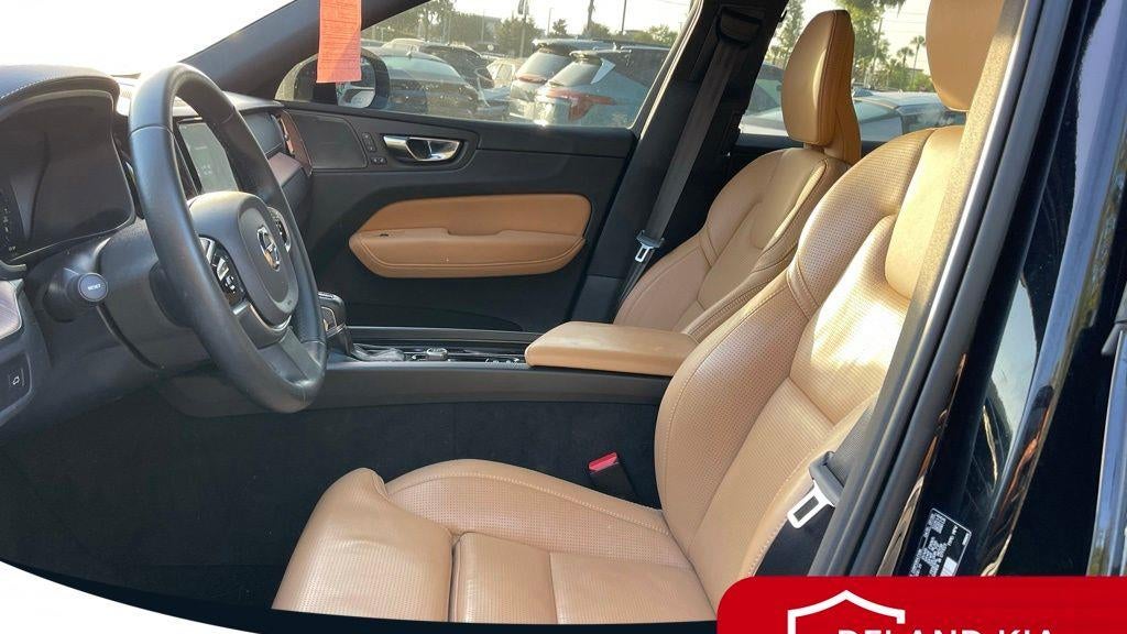 2021 Volvo XC60 T5 Inscription