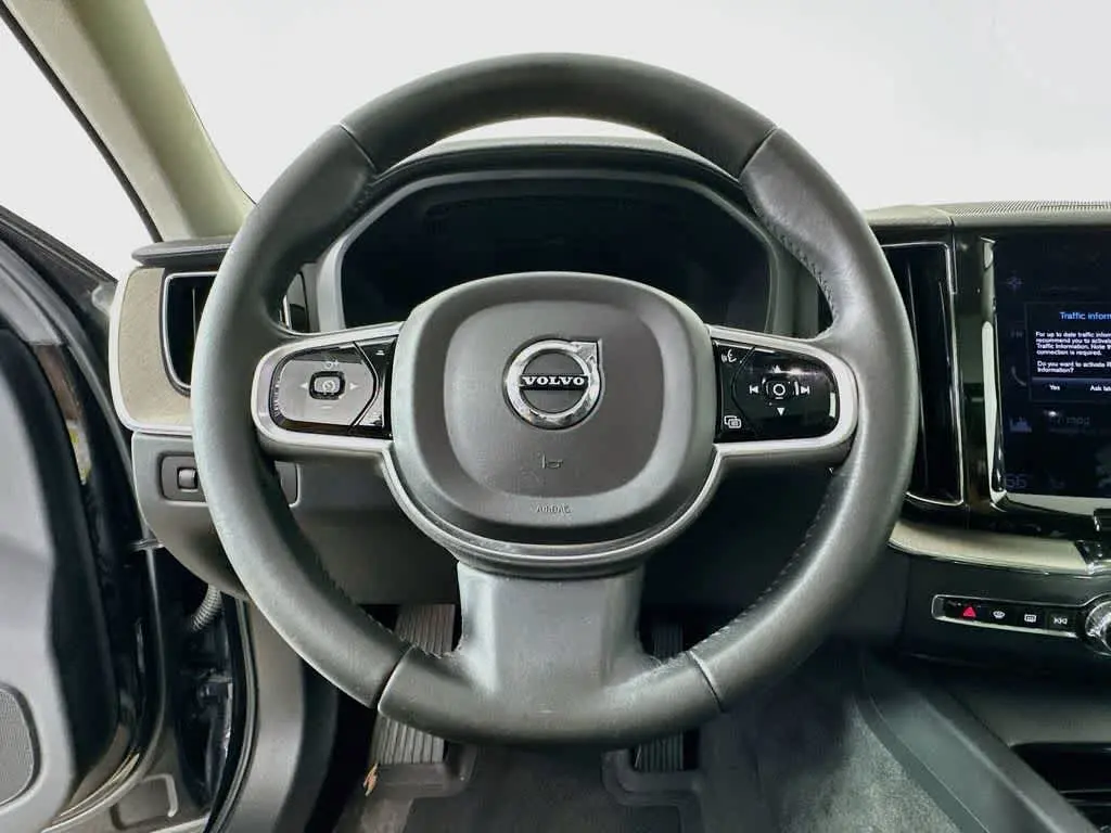 2021 Volvo XC60 - $21,819