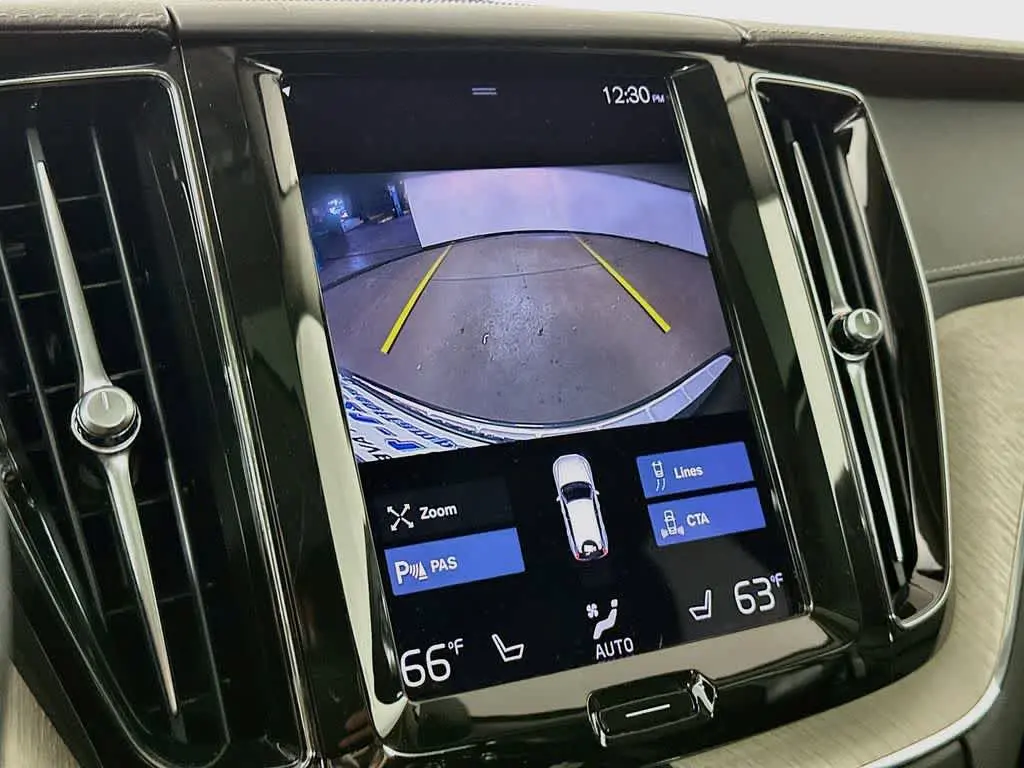 2021 Volvo XC60 - $21,819