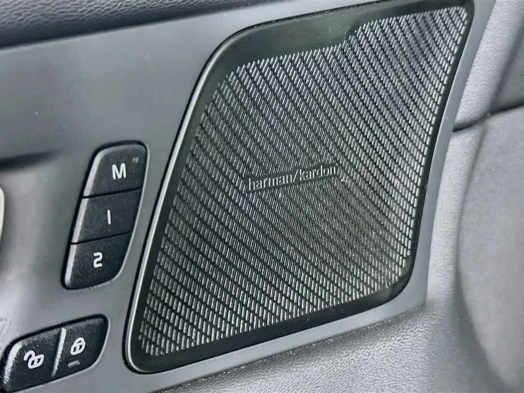 2021 Volvo XC60 - $21,819