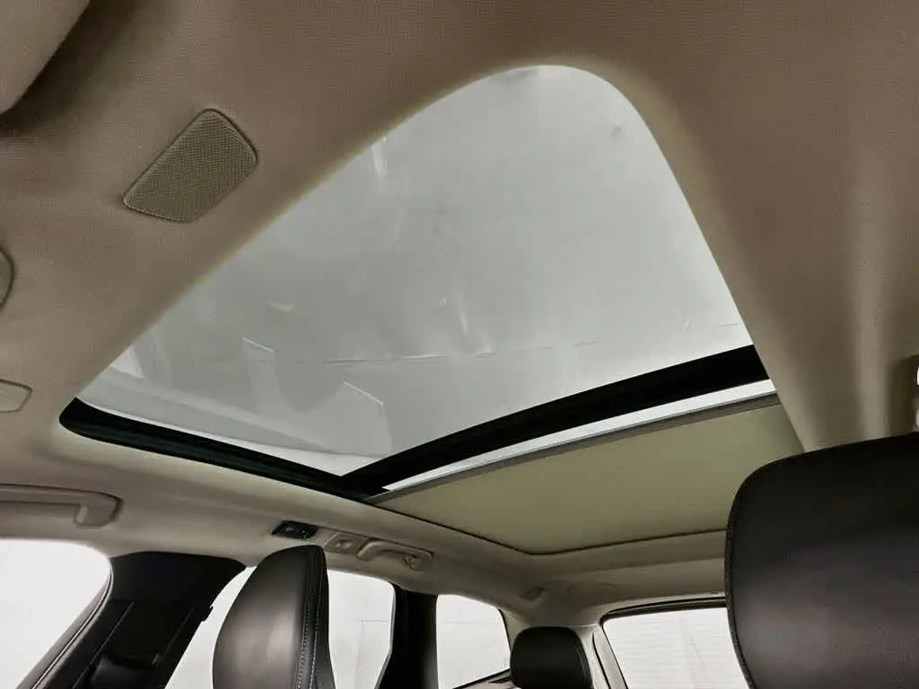 2021 Volvo XC60 - $21,819