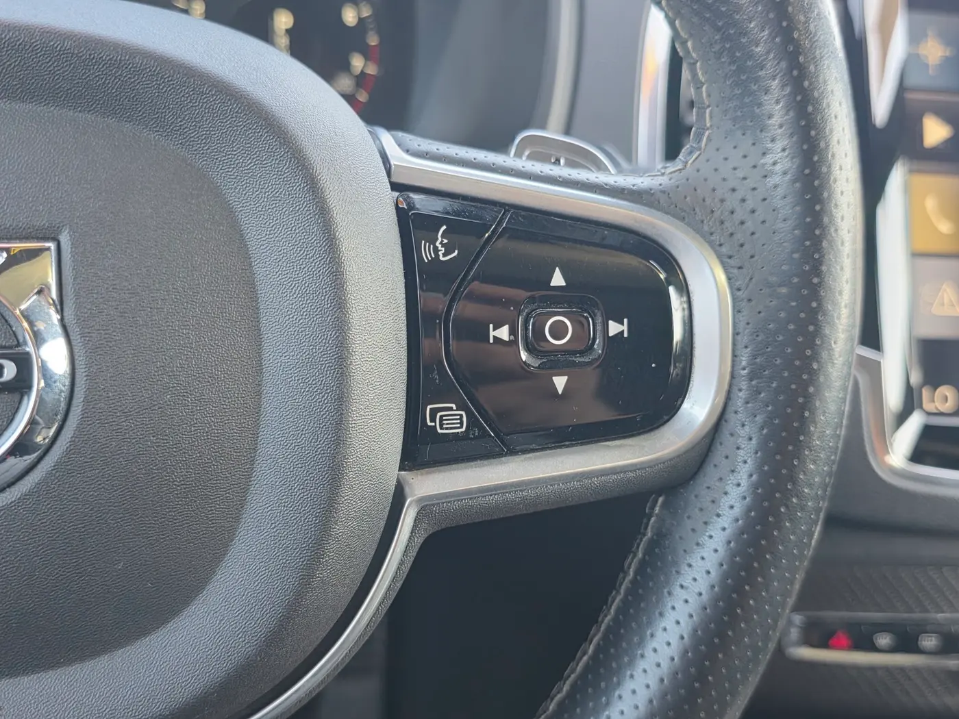 2018 Volvo XC90 - $15,631