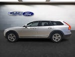 2018 V90 Cross Country Thumbnail 2