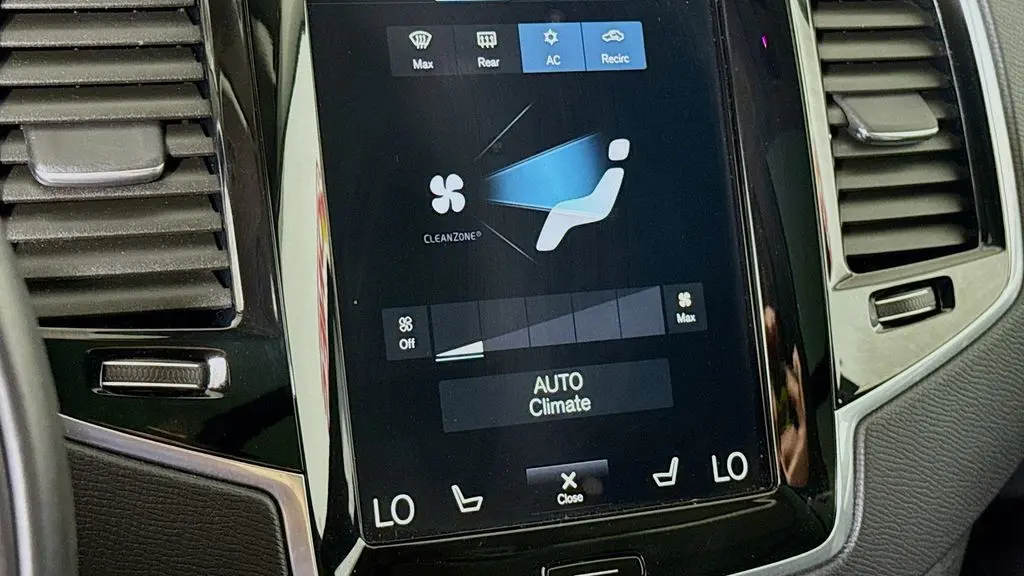 2021 Volvo XC90 T5 Momentum