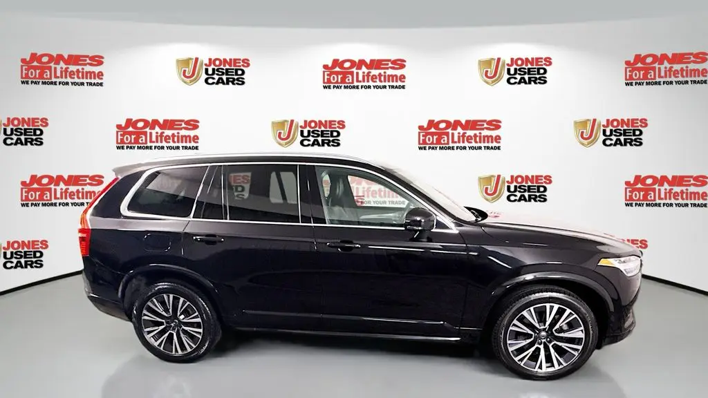 2021 Volvo XC90 T5 Momentum