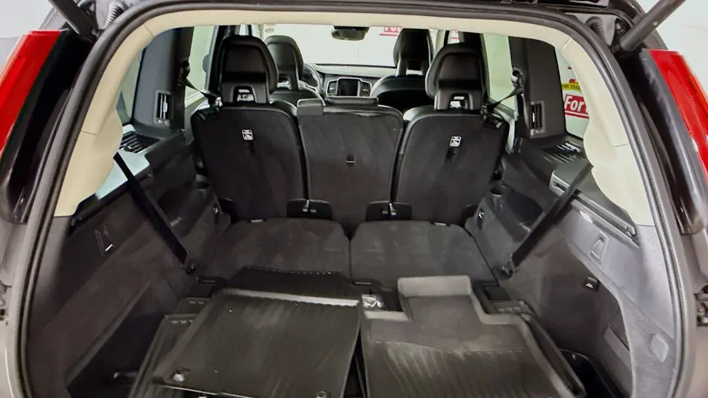 2021 Volvo XC90 T5 Momentum