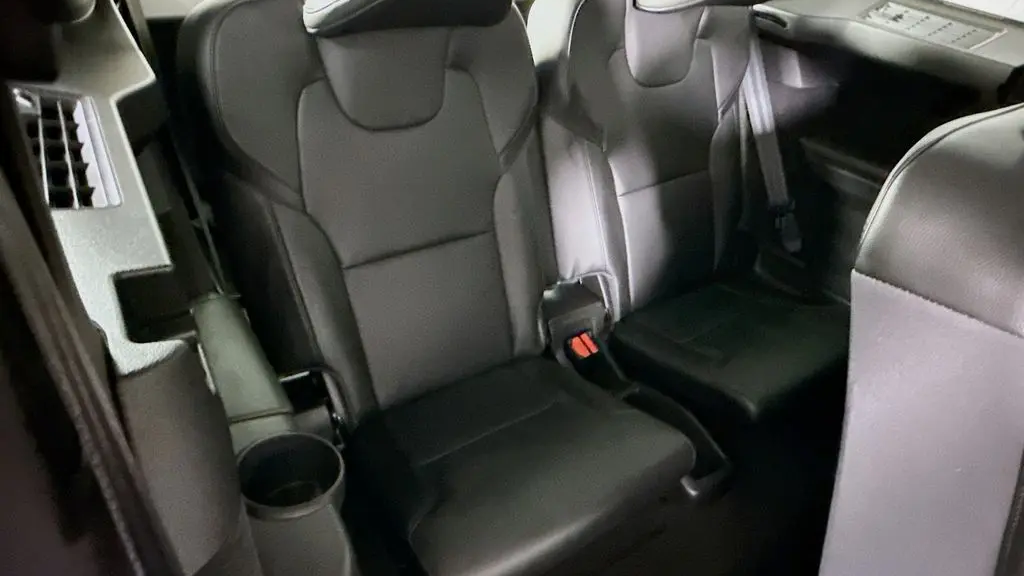 2021 Volvo XC90 T5 Momentum