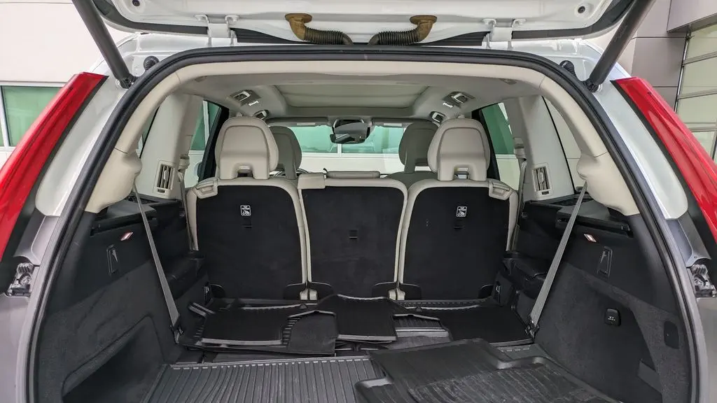 2020 Volvo XC90 T5 Momentum