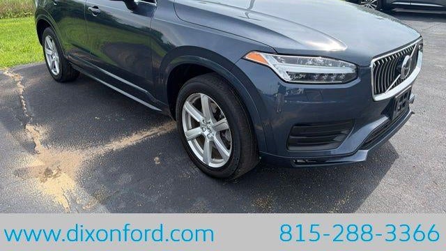 2022 Volvo XC90 T5 Momentum