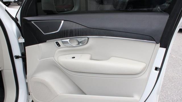 2020 Volvo XC90 T5 Momentum