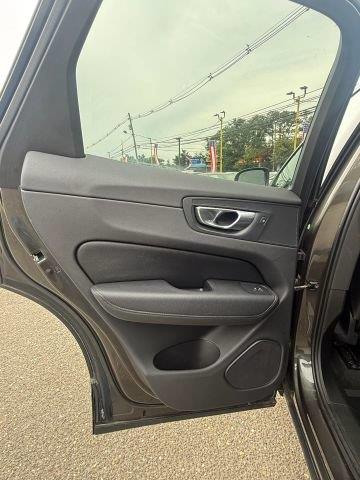 2018 Volvo XC60 - $12,347