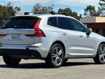 2020 XC60 Thumbnail 3
