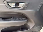 2021 XC60 Thumbnail 21