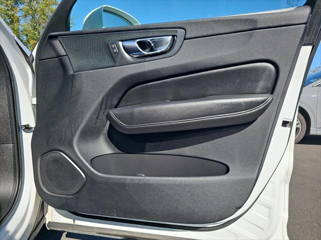 2018 Volvo XC60 - $14,998